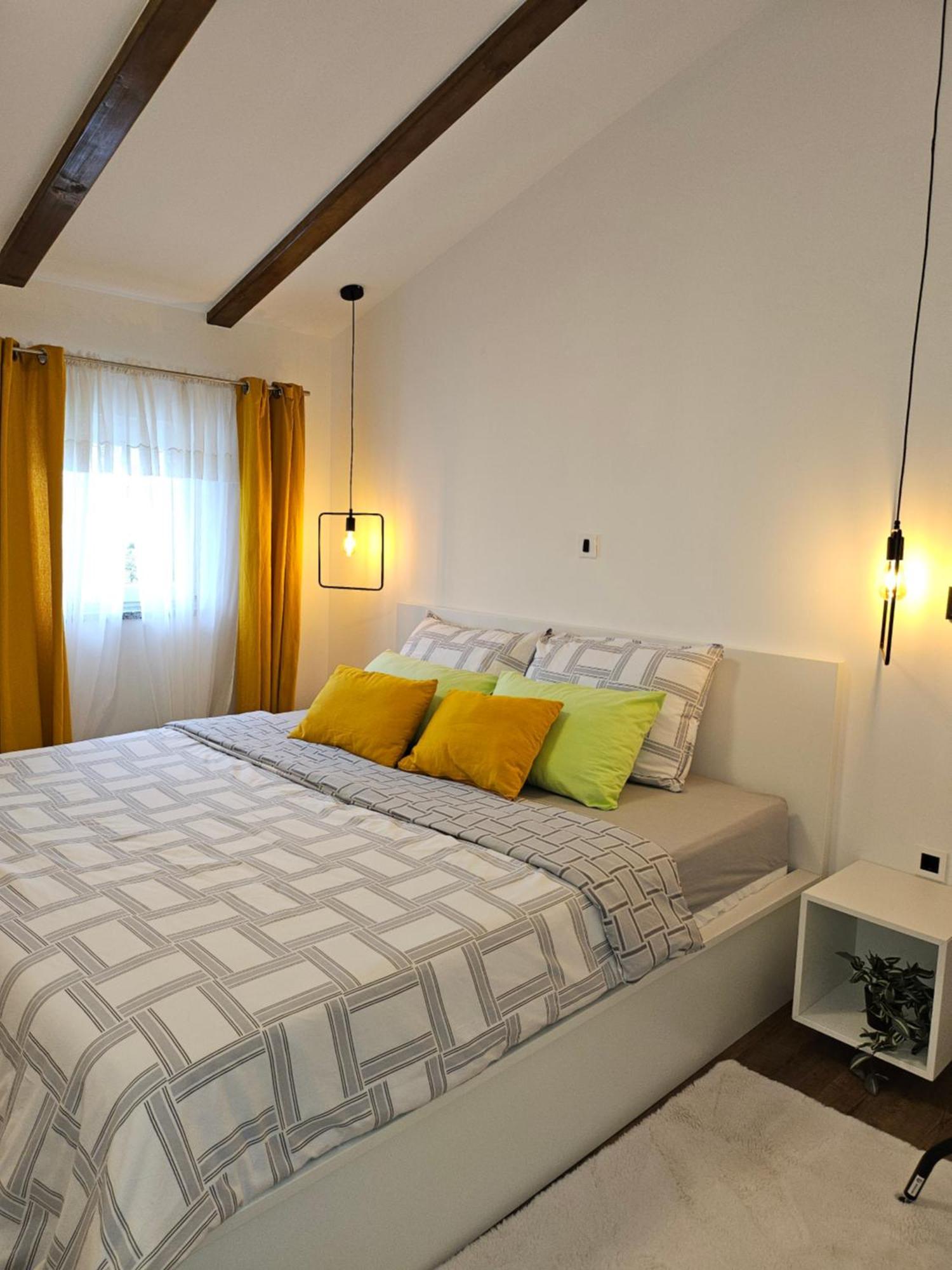Apartman Pojine Gabonjin Esterno foto