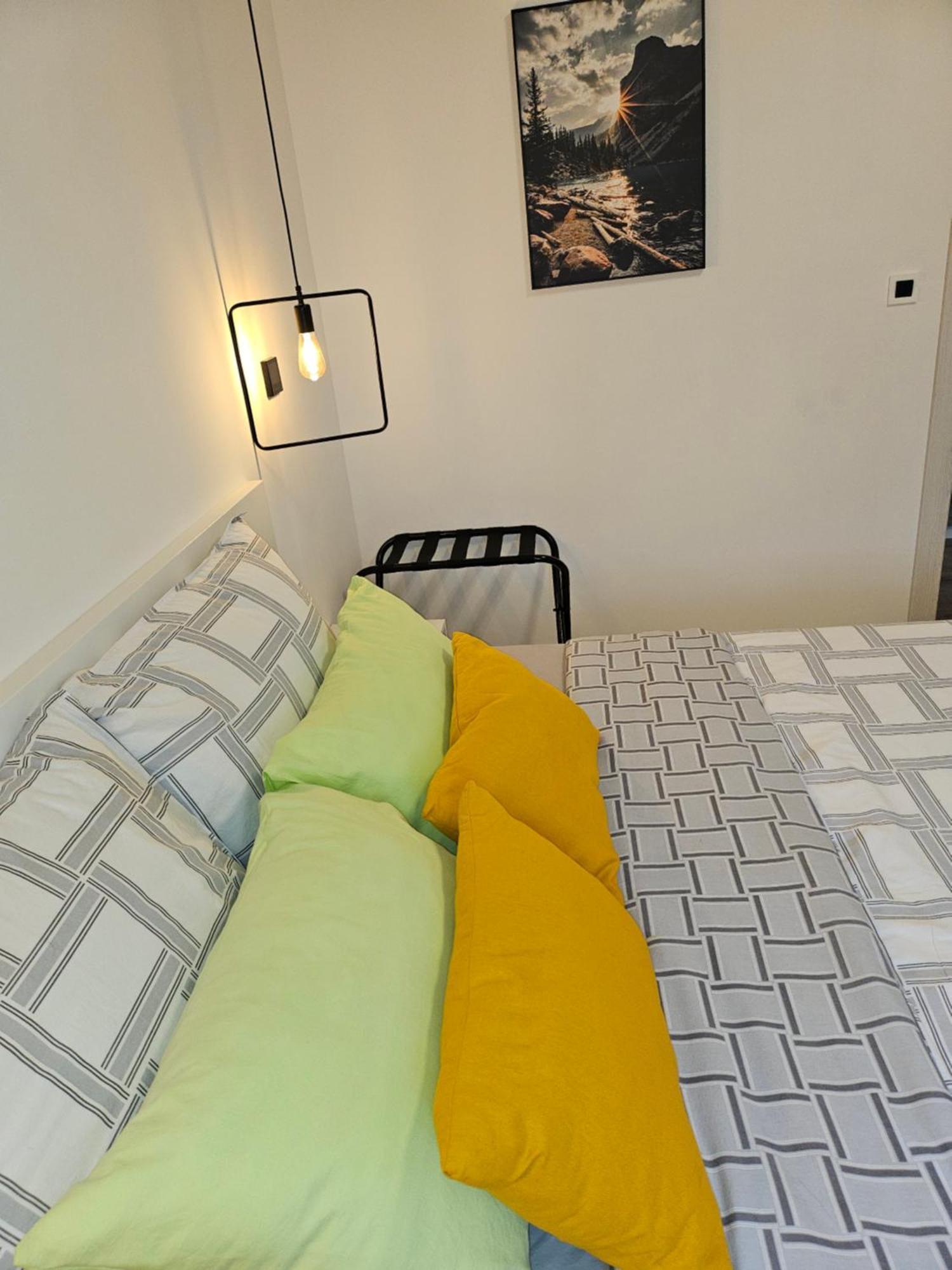 Apartman Pojine Gabonjin Esterno foto